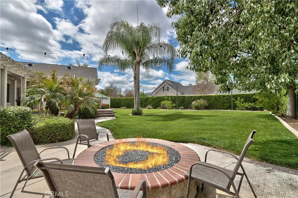 41548 Hutchison Court, Murrieta, California 92562 home-pic-14