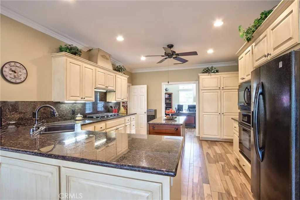 41548 Hutchison Court, Murrieta, California 92562 home-pic-29