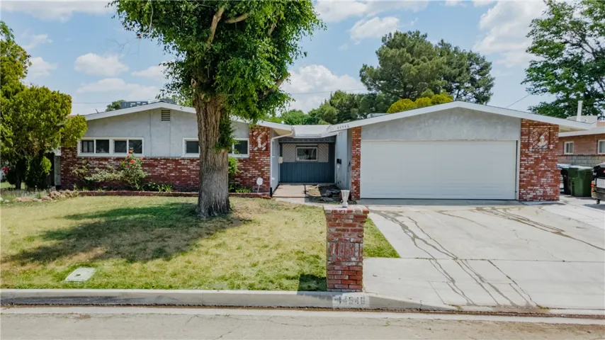 44546 E 3rd Street E, Lancaster, California 93535