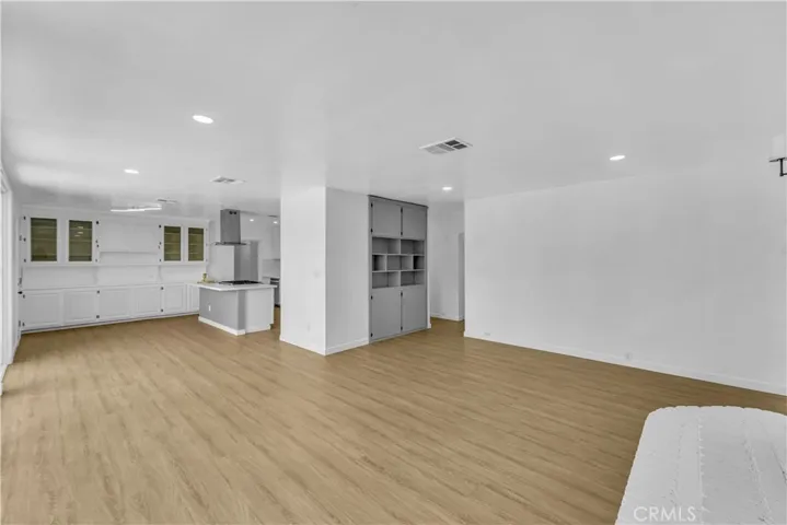 44546 E 3rd Street E, Lancaster, California 93535