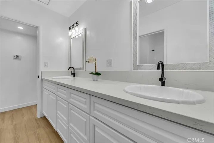 44546 E 3rd Street E, Lancaster, California 93535