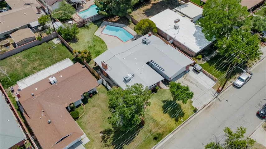 44546 E 3rd Street E, Lancaster, California 93535