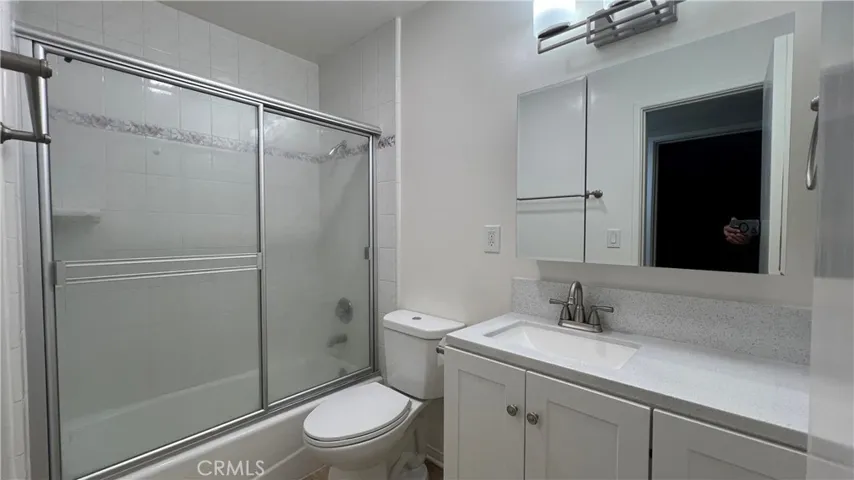 2342 E La Veta Avenue, Orange, California 92869