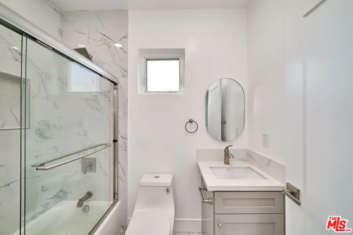 1108 Queen Anne Place 1108, Los Angeles, California 90019