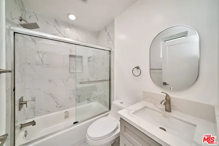 1108 Queen Anne Place 1108, Los Angeles, California 90019