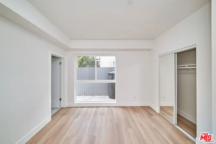 1108 Queen Anne Place 1108, Los Angeles, California 90019