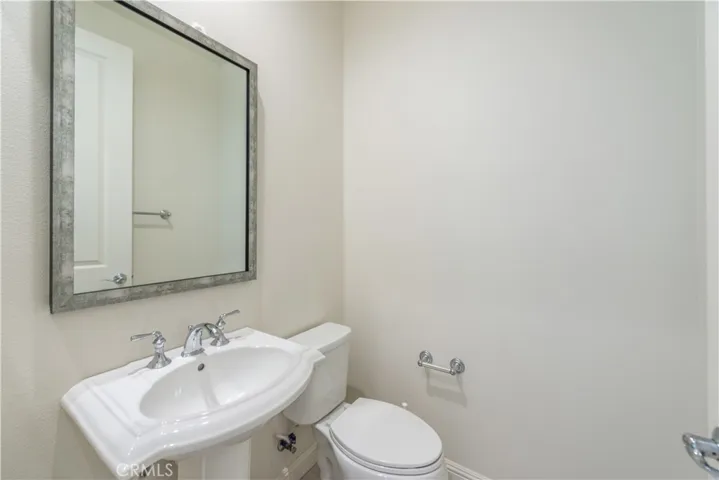 198 Pinnacle Drive, Lake Forest, California 92630