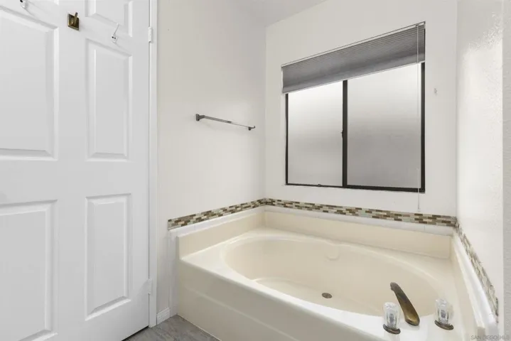 3469 Carnelian Ln, Oceanside, California 92056