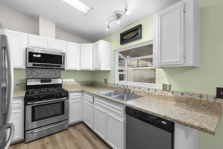 3469 Carnelian Ln, Oceanside, California 92056