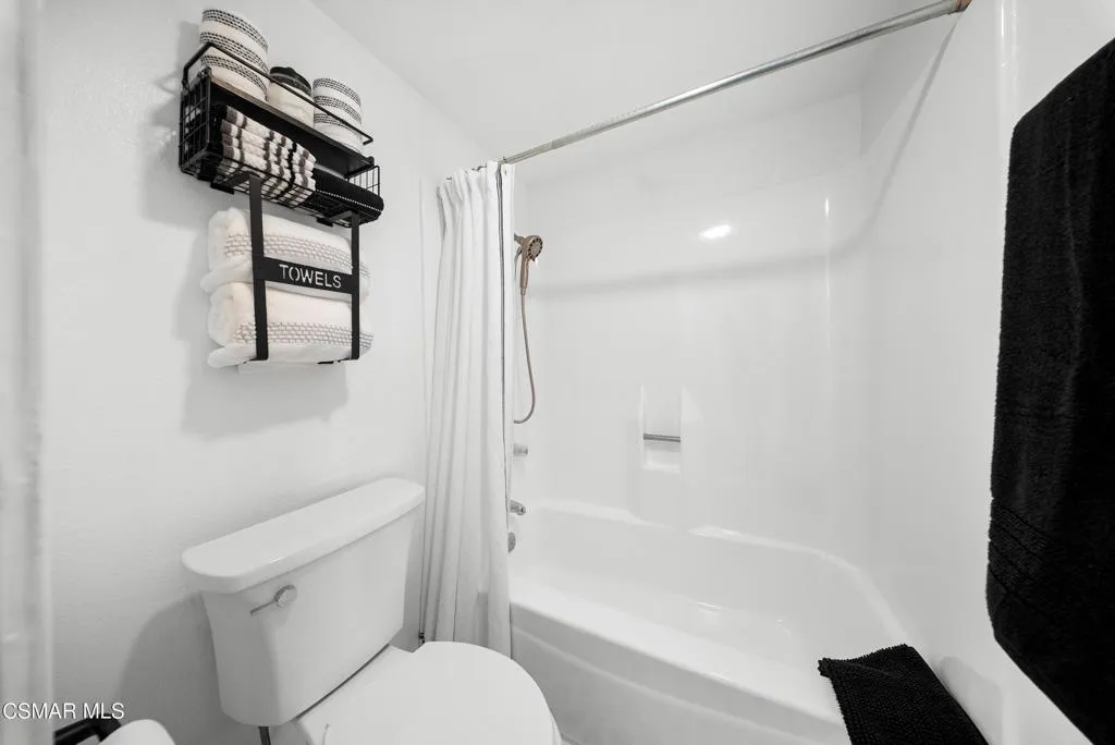 255 Sequoia Court 21, Thousand Oaks, California 91360 home-pic-18