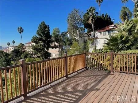 2204 Ronda Vista Drive, Los Feliz, California 90027