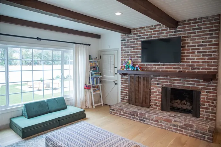 Living Area 2 Fireplace
