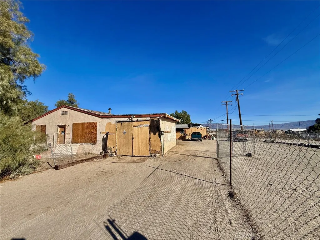 82449 1st Street, Trona, California 93562 home-pic-7