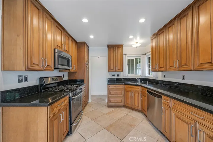 18342 Avolinda Drive, Yorba Linda, California 92886