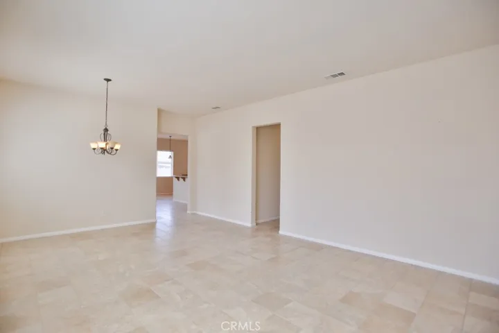 10280 Silverberry Street, Apple Valley, California 92308