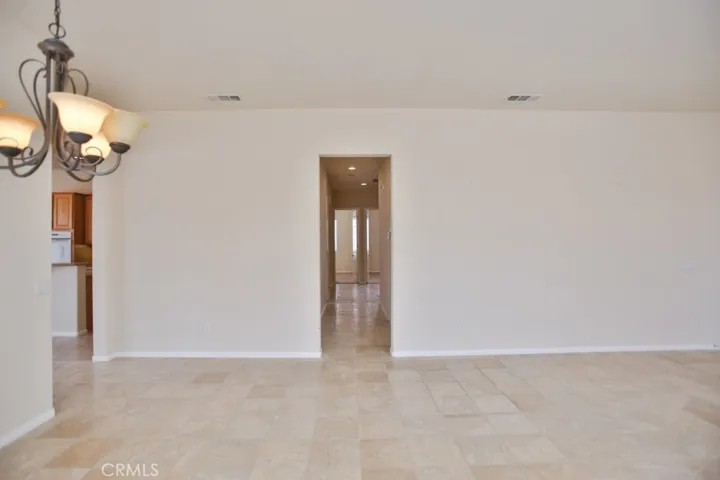 10280 Silverberry Street, Apple Valley, California 92308