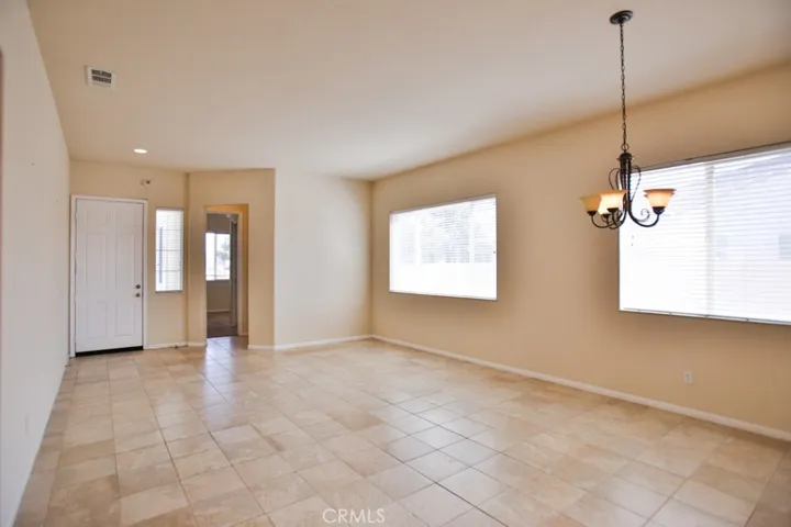 10280 Silverberry Street, Apple Valley, California 92308