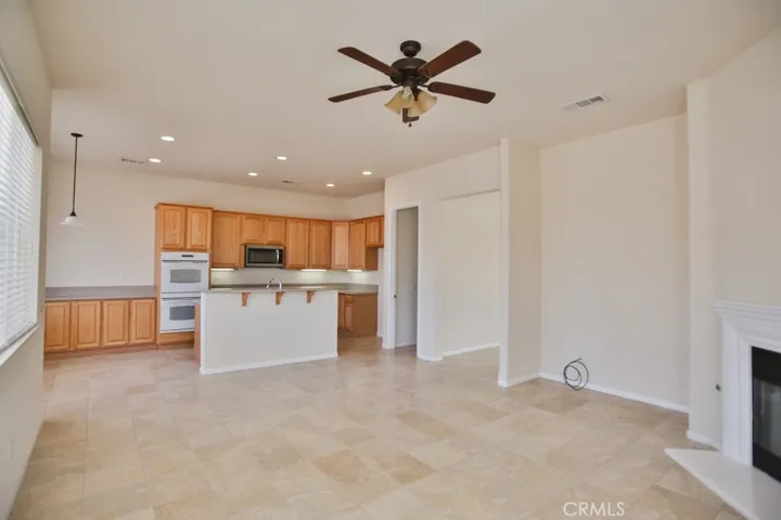 10280 Silverberry Street, Apple Valley, California 92308