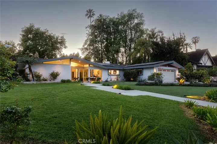10231 Calvin Avenue, Northridge, California 91324