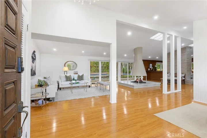 10231 Calvin Avenue, Northridge, California 91324