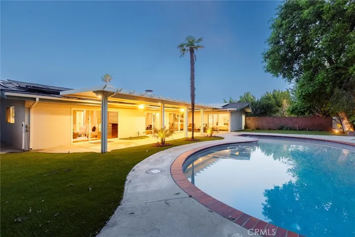 10231 Calvin Avenue, Northridge, California 91324