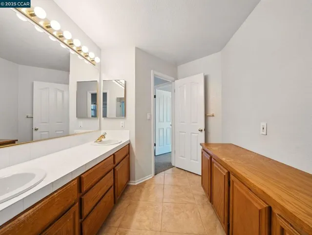 2145 Prestwick, Discovery Bay, California 94505