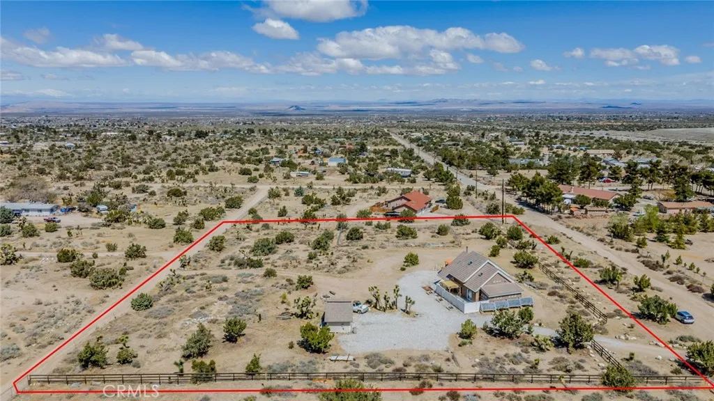 10022 Silver Rock Road, Pinon Hills, California 92372 home-pic-39
