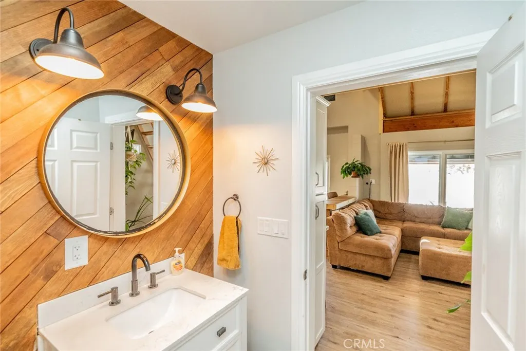 10022 Silver Rock Road, Pinon Hills, California 92372 home-pic-22