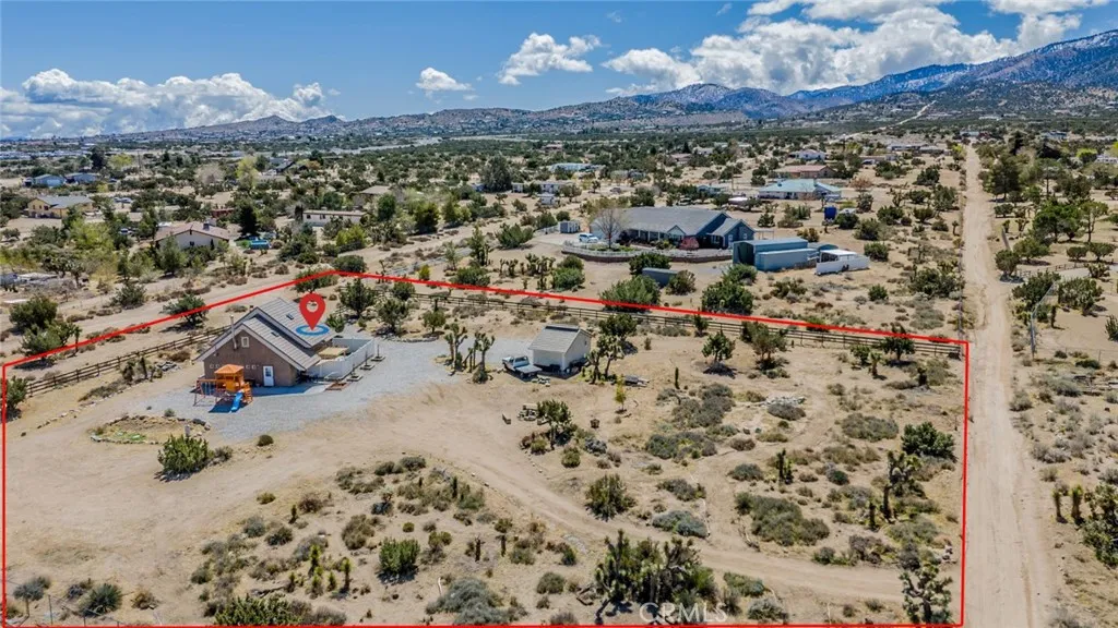 10022 Silver Rock Road, Pinon Hills, California 92372 home-pic-38