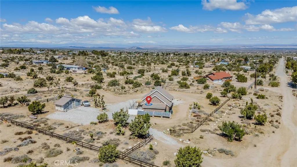 10022 Silver Rock Road, Pinon Hills, California 92372 home-pic-34