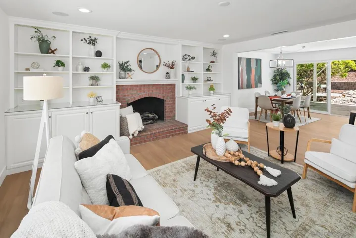 5291 Vickie Dr, San Diego, California 92109
