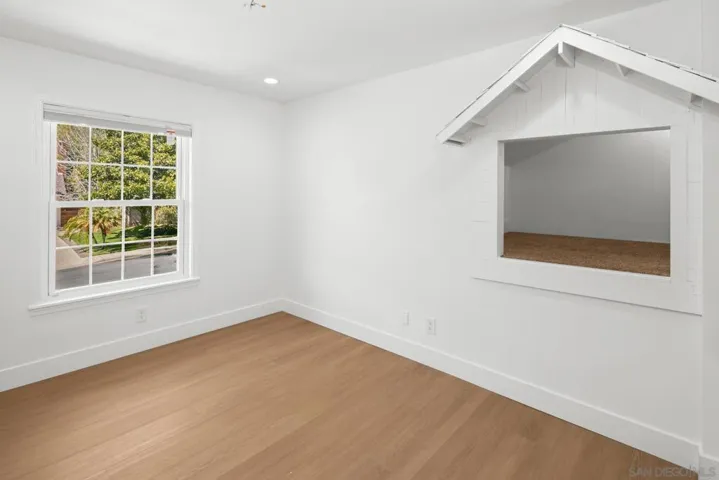 5291 Vickie Dr, San Diego, California 92109