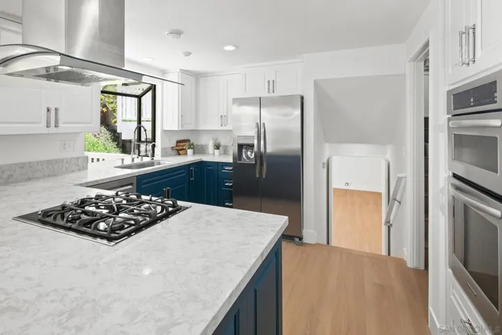 5291 Vickie Dr, San Diego, California 92109