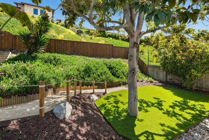 5291 Vickie Dr, San Diego, California 92109