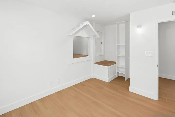 5291 Vickie Dr, San Diego, California 92109