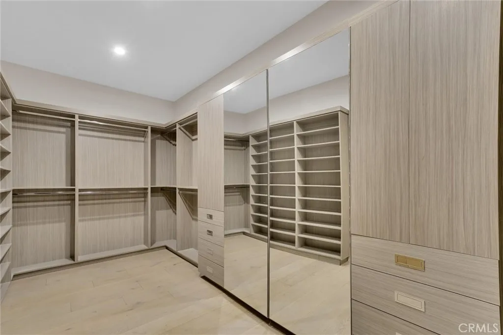 2341 Zorada Court, Los Angeles, California 90046 home-pic-46