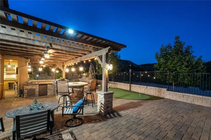 28360 Steel Lane, Valencia, California 91354