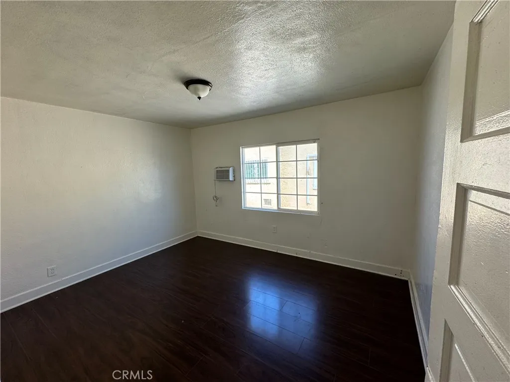 5819 4th Avenue 3, Los Angeles, California 90043 home-pic-18