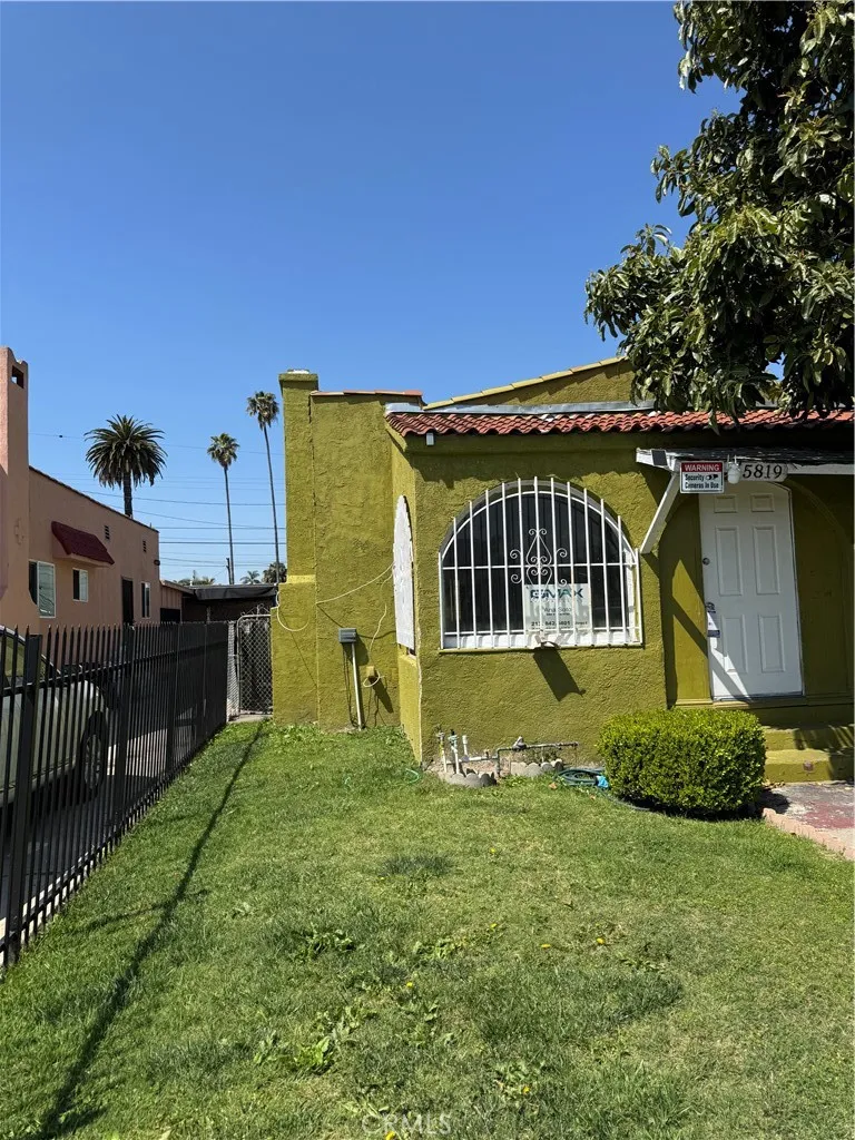 5819 4th Avenue 3, Los Angeles, California 90043 home-pic-27