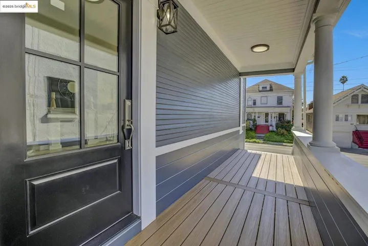 1625 4th Ave, Oakland, California 94606