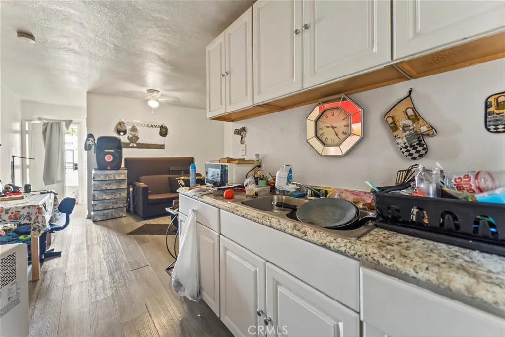 7705 S Vermont Avenue, Los Angeles, California 90044 home-pic-25