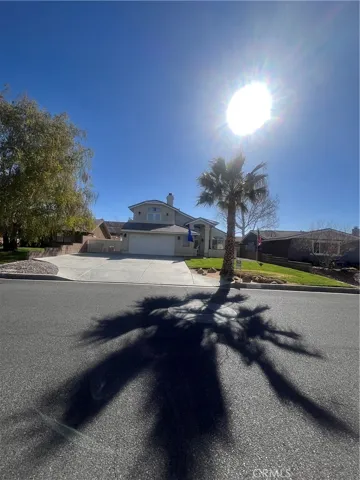 13349 Sea Gull Drive, Victorville, California 92395