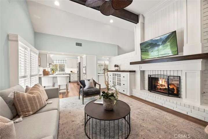 521 S Weymouth Court, Anaheim Hills, California 92807