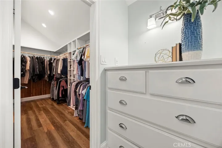 521 S Weymouth Court, Anaheim Hills, California 92807