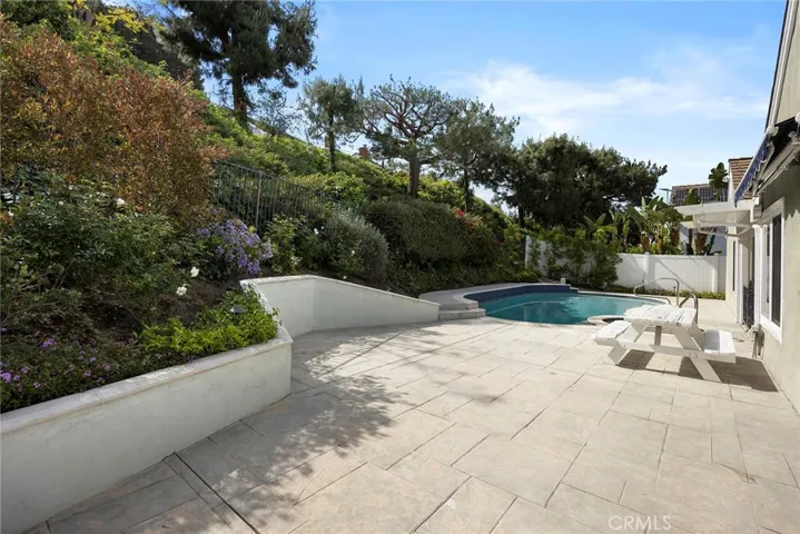 521 S Weymouth Court, Anaheim Hills, California 92807