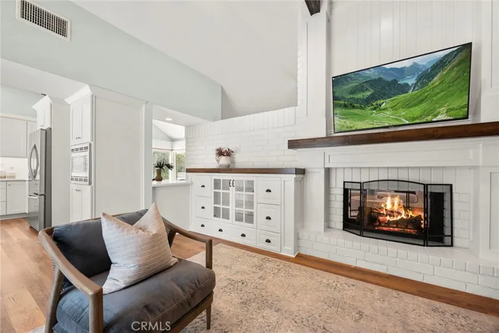 521 S Weymouth Court, Anaheim Hills, California 92807