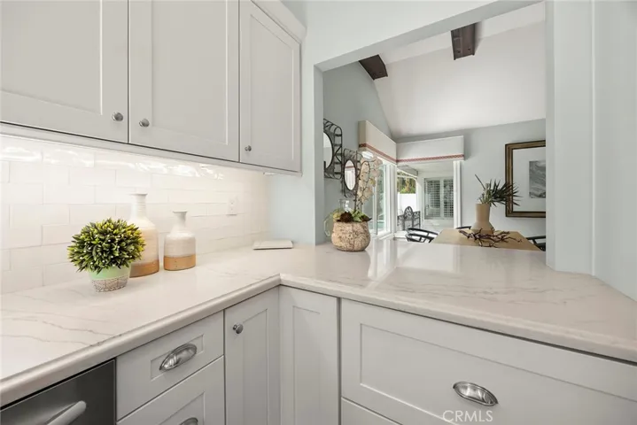 521 S Weymouth Court, Anaheim Hills, California 92807