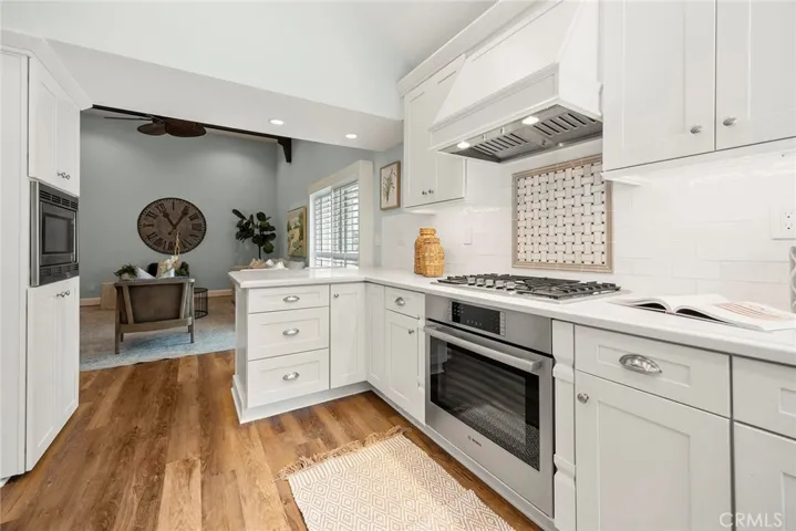 521 S Weymouth Court, Anaheim Hills, California 92807