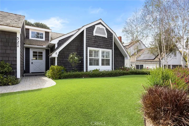 521 S Weymouth Court, Anaheim Hills, California 92807