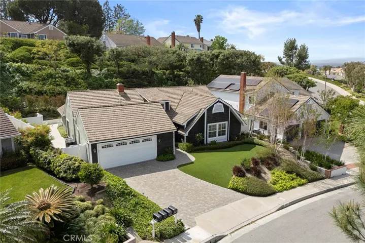 521 S Weymouth Court, Anaheim Hills, California 92807